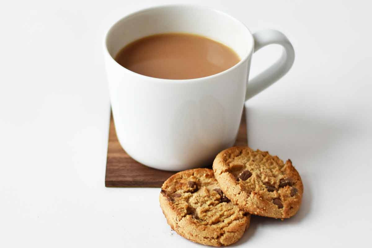 english tea and biscuits