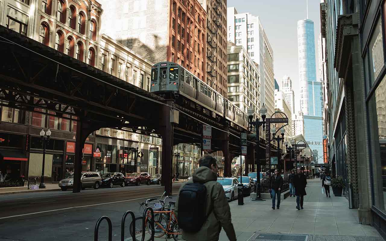 A neighborhood filled with commuters in Chicago