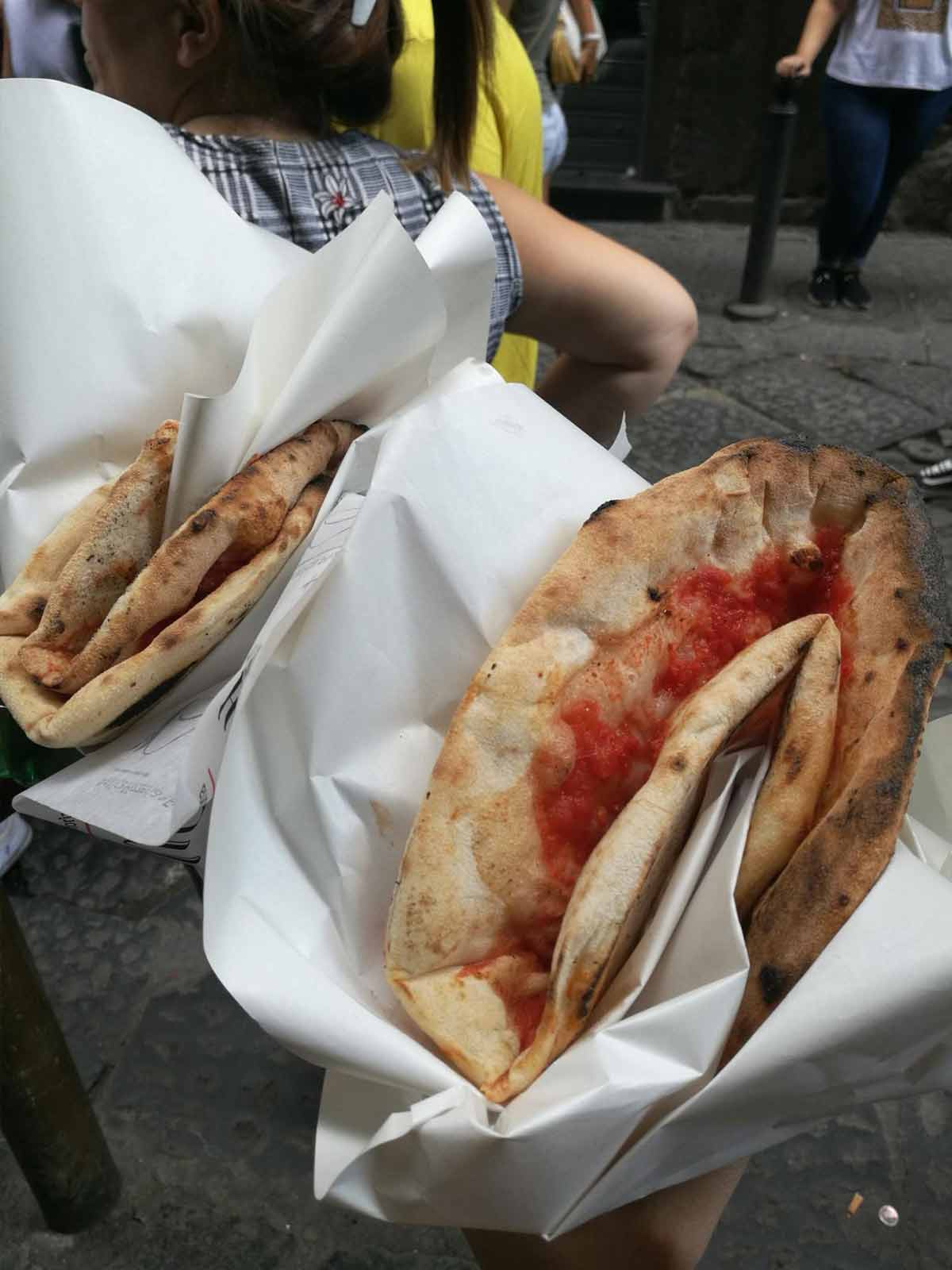 pizza a portafoglio naples