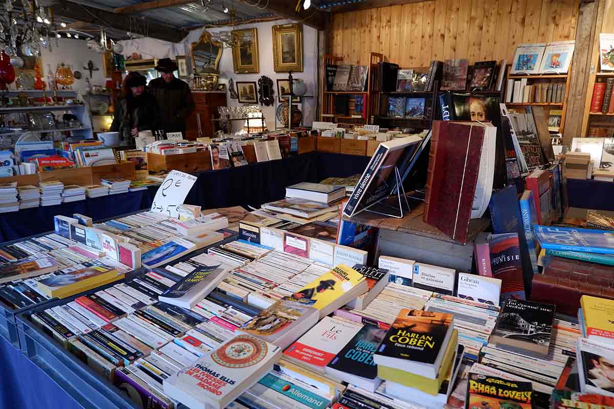 book market place des quincones