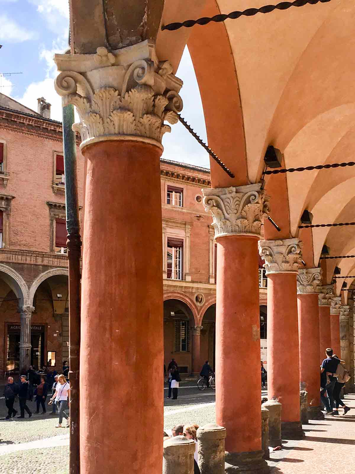 bologna porticoes