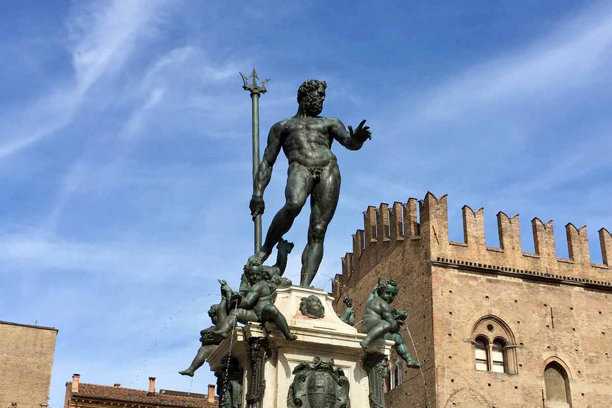 neptunes fountain bologna