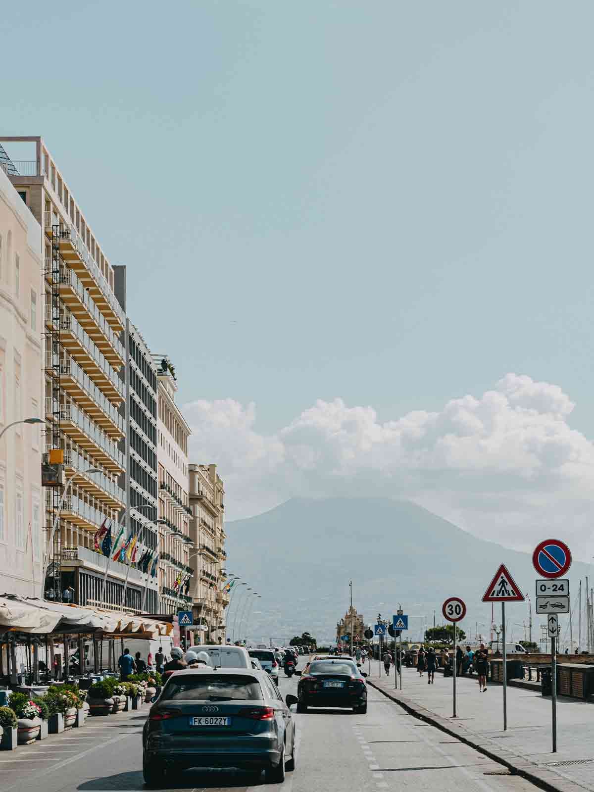 driving in naples italy