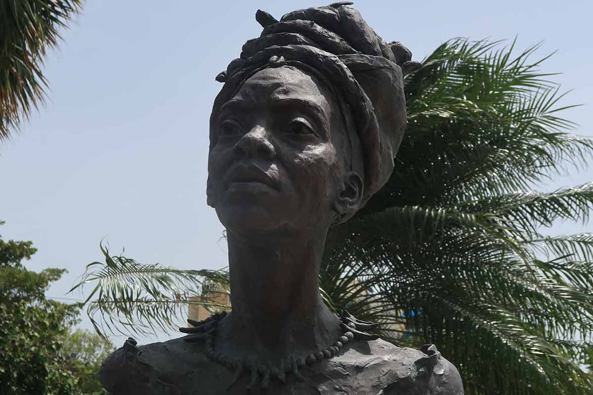 emancipation park statue jamaica