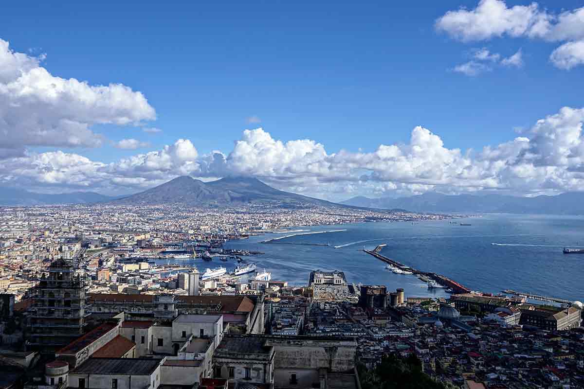 naples italy travel safety guide