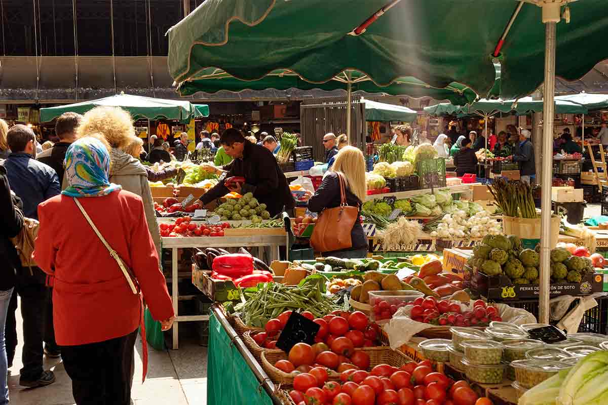 market in paris