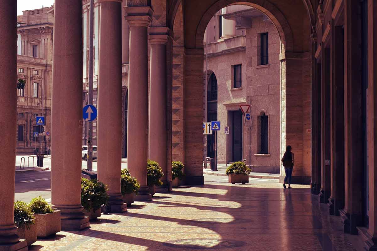 solo travel milan safety