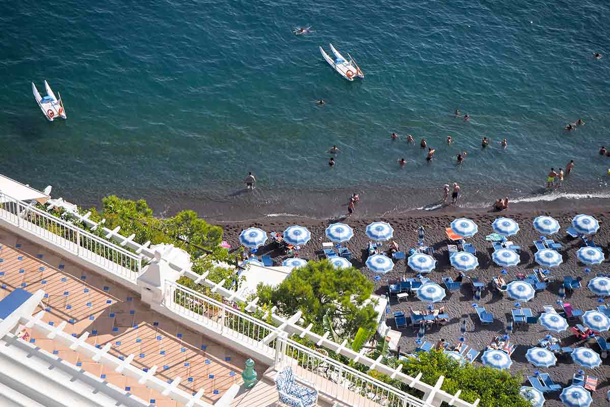 free beach sorrento italy