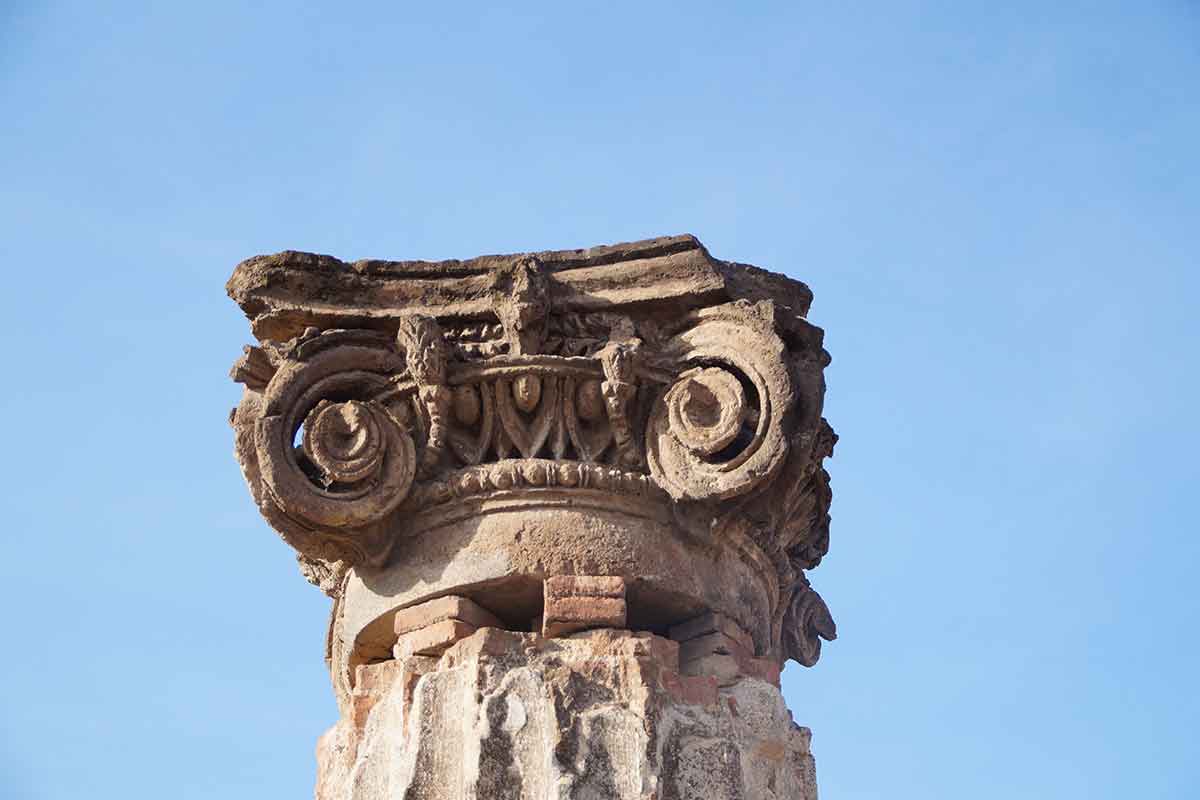 pompeii archaeological site italy