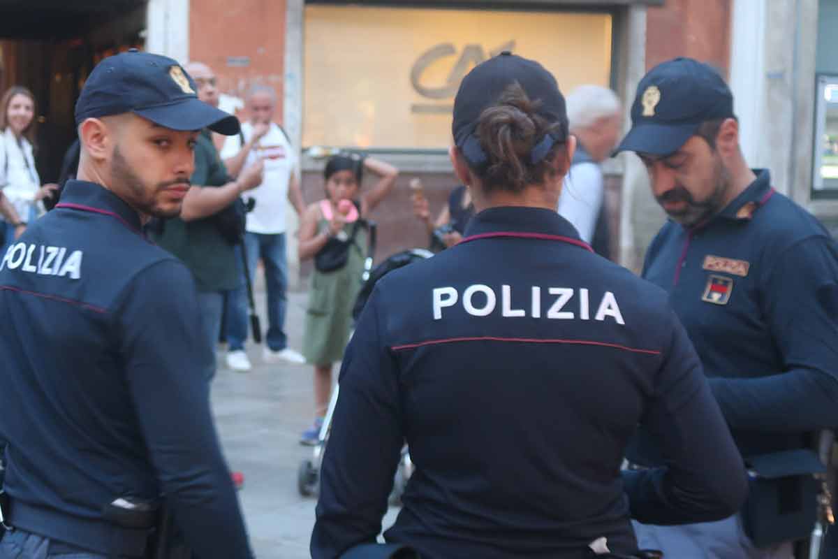 police in venice italy