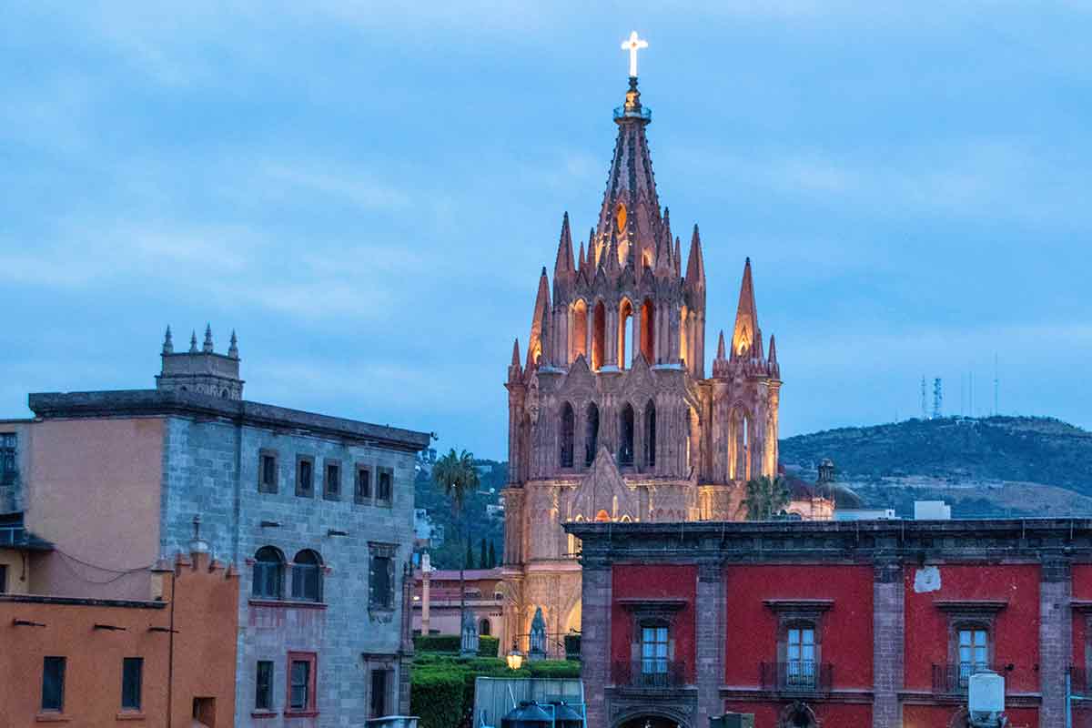 san miguel de allende night safety