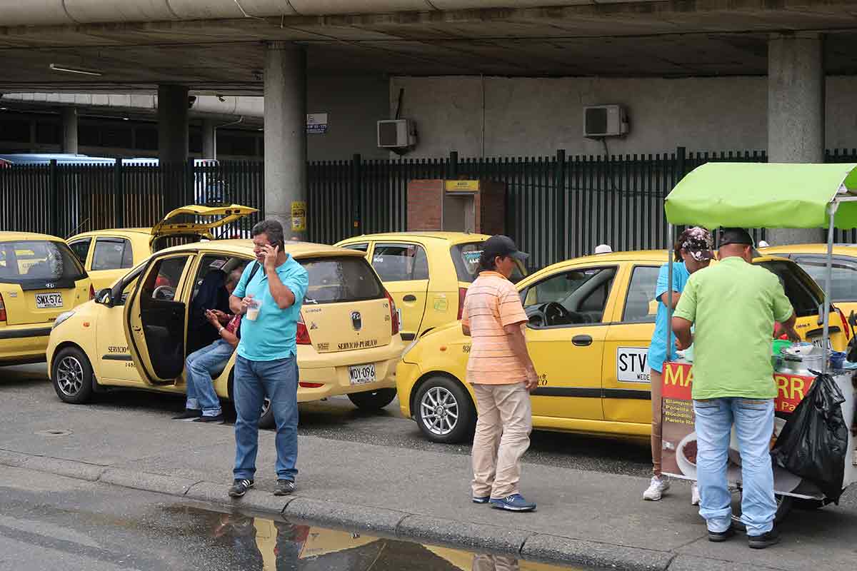 medellin colombia taxi