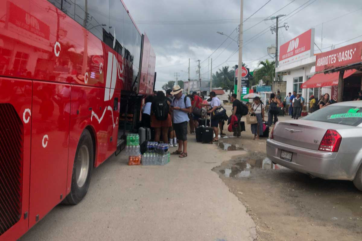 how to get to mahahual